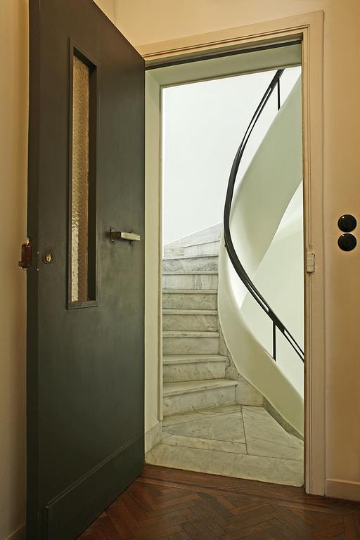 Apartamento Bauhaus Building With Green Roof Top Terrace - Ep16 Atenas Exterior foto